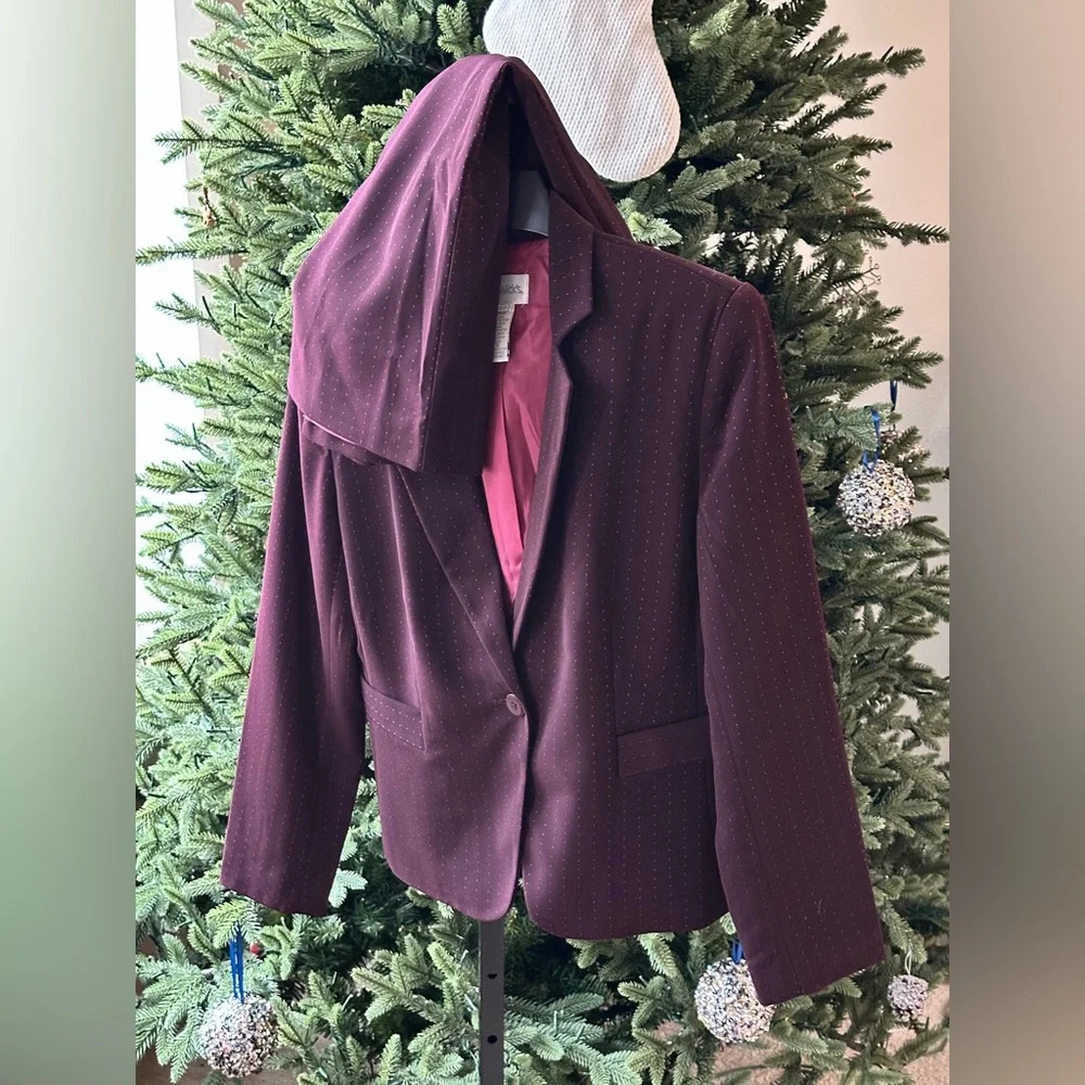 Chadwick’s size 10 suit set new